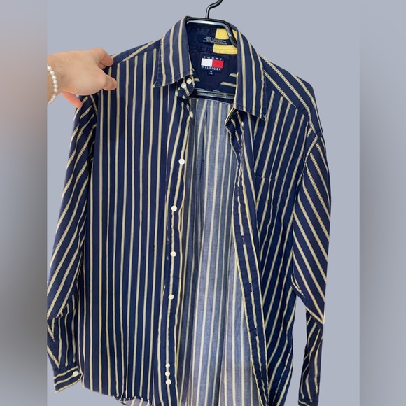 Tommy Hilfiger Men's Blue Striped Button Up Shirt - Picture 2 of 6